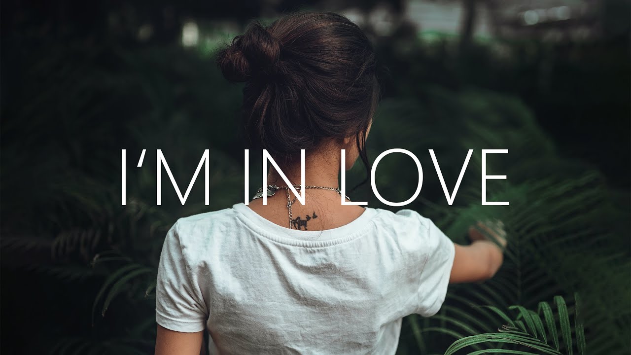 SECMOS & AkkiraVH - I'm In Love (Lyrics)