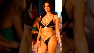 Amber Quinn walking for Hot Miami Styles at Fort Lauderdale Fashion Week 2024 #miamiphotographer