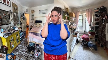 tiny NYC bedroom declutter for a MAXED OUT MAXIMALIST 🤯 🚕 NEW YORK CITY APARTMENT DECLUTTER ep. 05