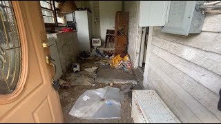 What To Expect At A Foreclosed Property (REAL ESTATE FORECLOSURES 2023)