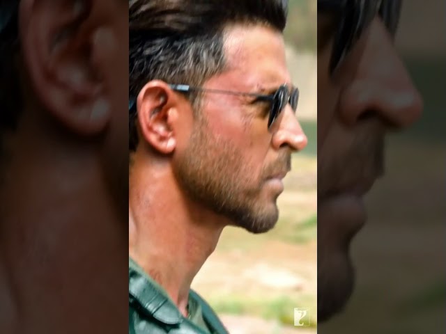 😍😍😍 | Hrithik Roshan - Entry Scene | War | Tiger Shroff #YRFShorts #Shorts class=