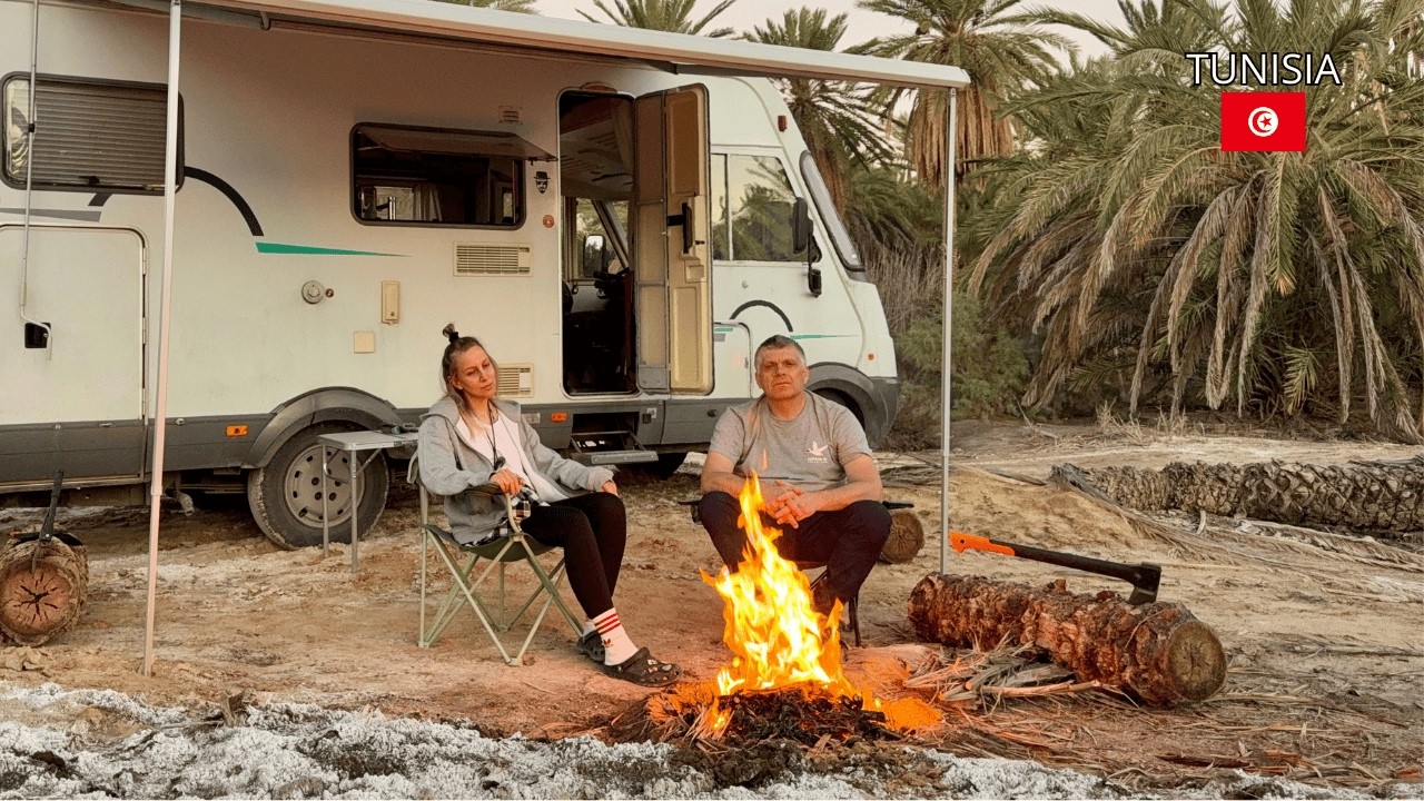 Ночной кемпинг в финиковом лесу 🔥 | Реальные звуки кемпинга