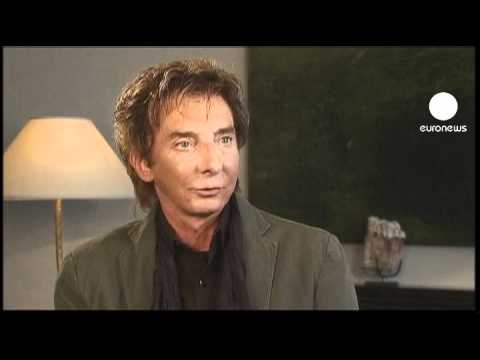 euronews le mag - Barry Manilow kann's mit fast 68...