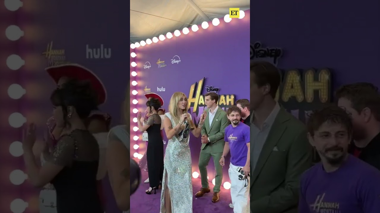 #mileycyrus reunites with the #hannahmontana cast at the show's 20th Anniversary Special. 🥰