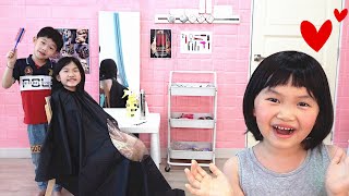 開理髮店在我們的家？朱媽媽剪頭髮~ Opened a Hair Salon In Our House！