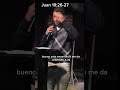 Jesus le habla a Juan y asu madre