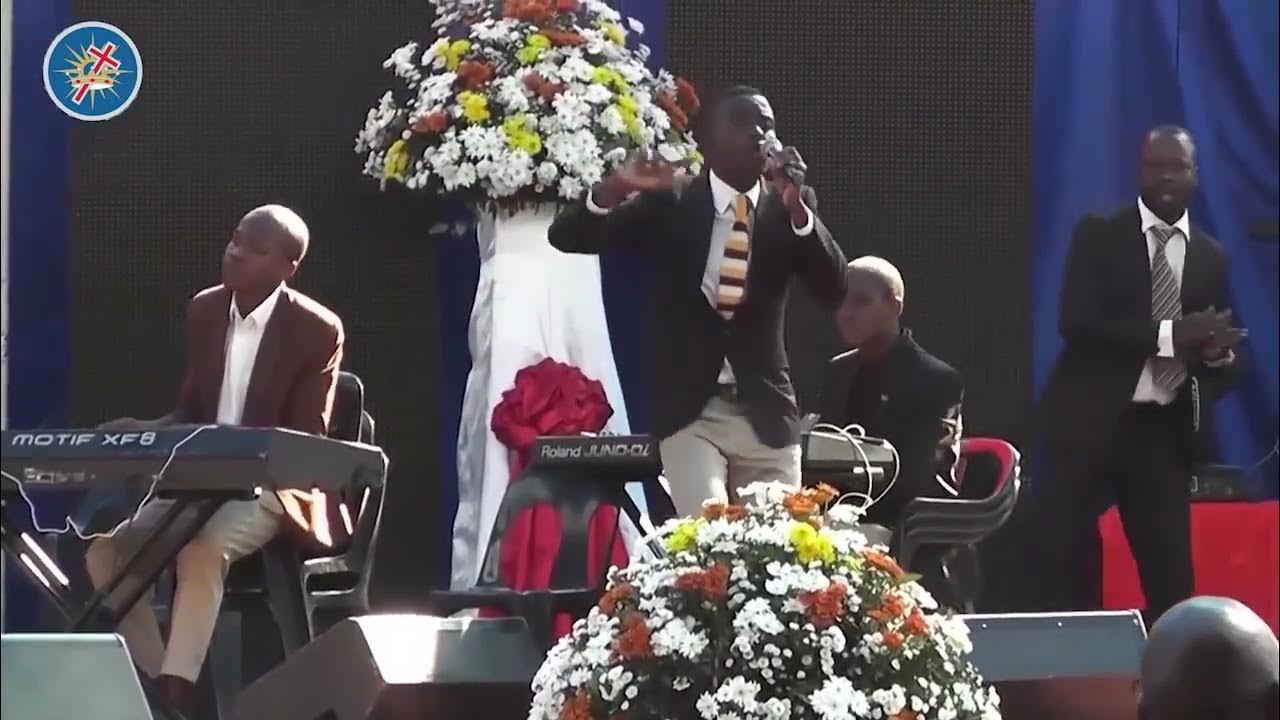 Mwari Muri Zuva Redu (Hymn) Led by Tatenda Chigwada YouTube Mwari Muri Zuva Redu (Hymn) Led by Tatenda Chigwada YouTube