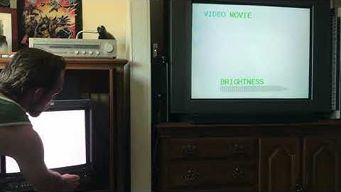 How To Correct White Balance On A CRT TV By Eye. No Probe Needed. How To Correct Color Issues.