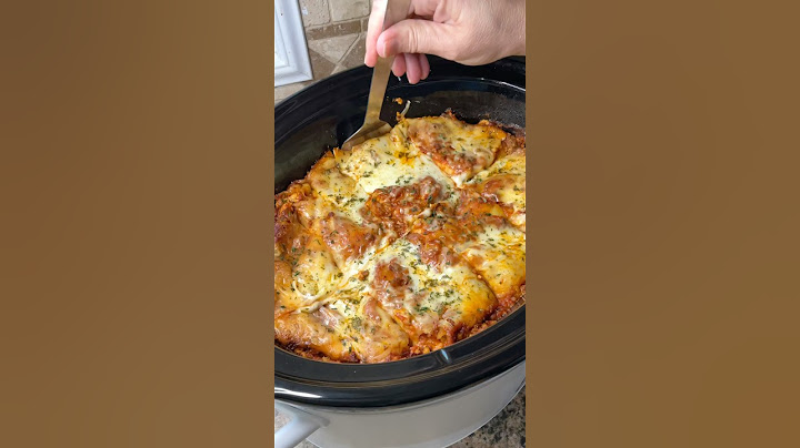 Lasagna in the crockpot 😮‍💨🔥. #lasagna #crockpot #easyrecipe #dinner #pasta #yum #comfortfood