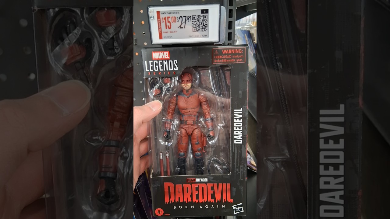 Распродажа фигурок Daredevil и Punisher из серии Marvel Legends.