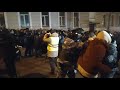 В Дмитровском переулке в Москве протестующих избивают дубинками!