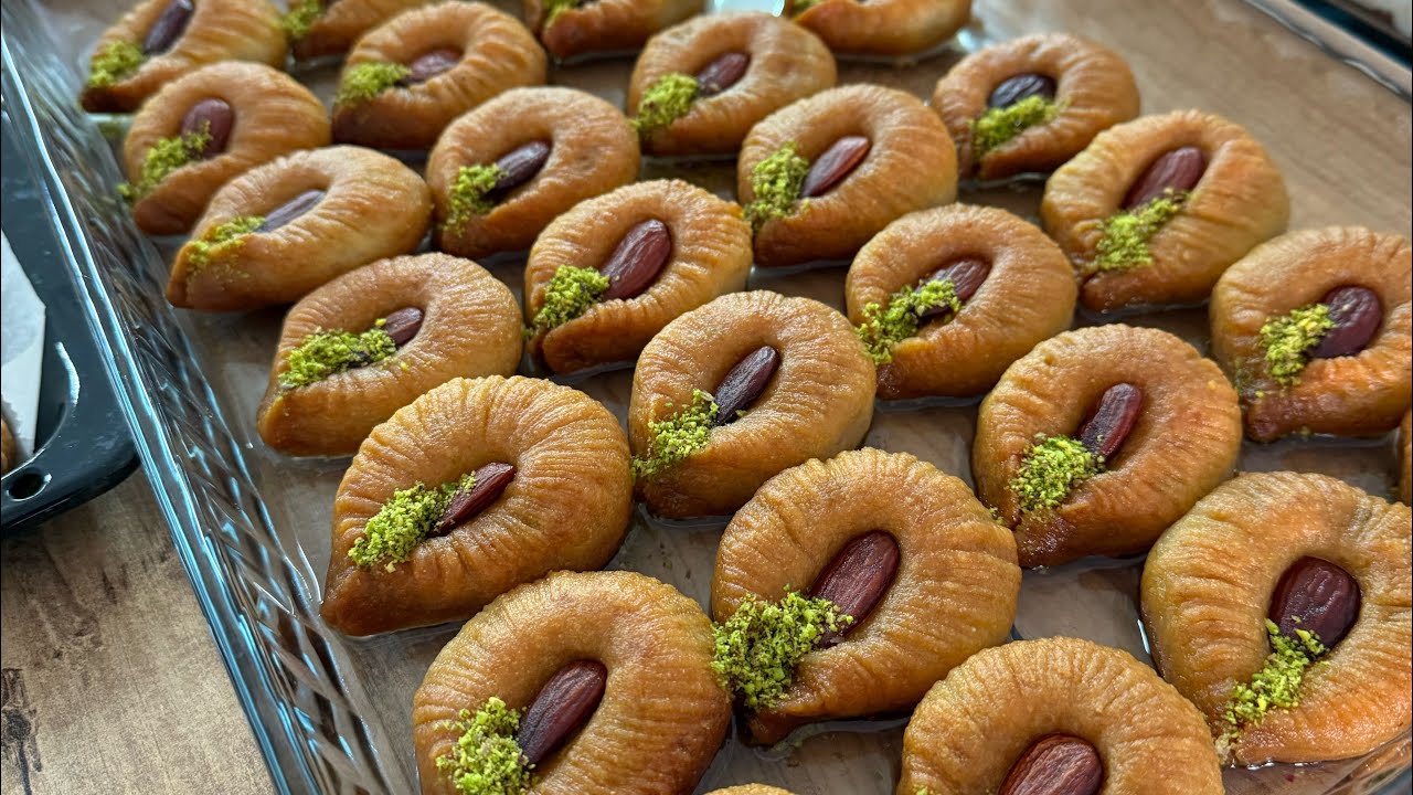 Şerbetini Tam Çeken Nefis Tatlı Tarifi Tatlı Tarifleri Bir Tepsi Piştiği An Bitti Şerbetini Tam Çeken Nefis Tatlı Tarifi Tatlı Tarifleri Bir Tepsi Piştiği An Bitti