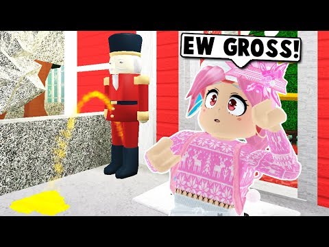 Trying Building Hacks With The New Christmas Update On - youtube roblox girl camo outfit