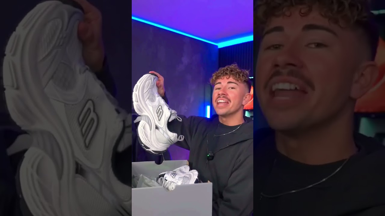 World largest sneaker 