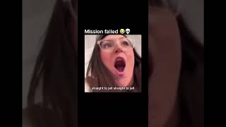 bro didn’t see it coming 😭 #funnycouples #relatable #couplepranks