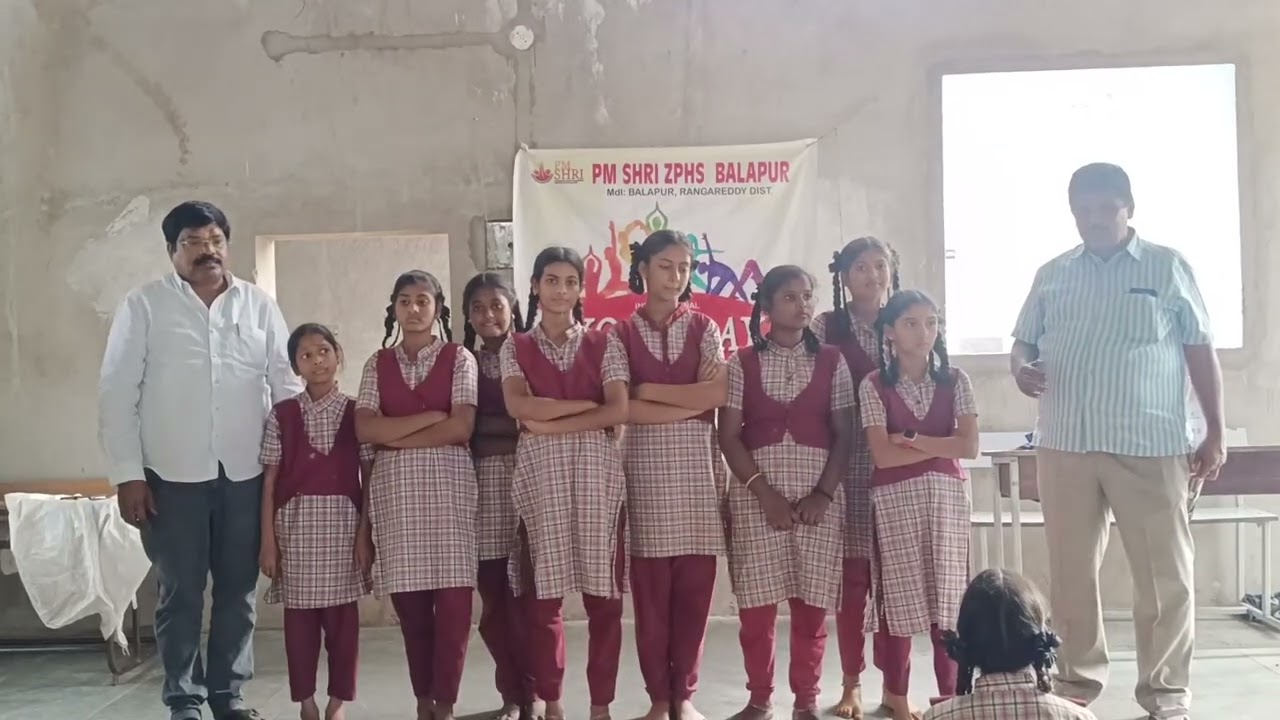 ప్రభుత్వ పాఠశాల ఉపాధ్యాయుల నోట యోగా గొప్ప తనం గురించి 