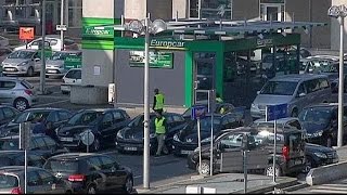 Europcar sees shares fall after car hire company goes public