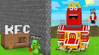 JJ and Mikey CHEATED with MCDONALDS vs. KFC House Build Battle in Minecraft! - Maizen