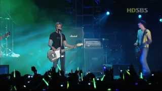 Avril Lavigne - Live in Seoul (Korea) 2004 - HD 1080p