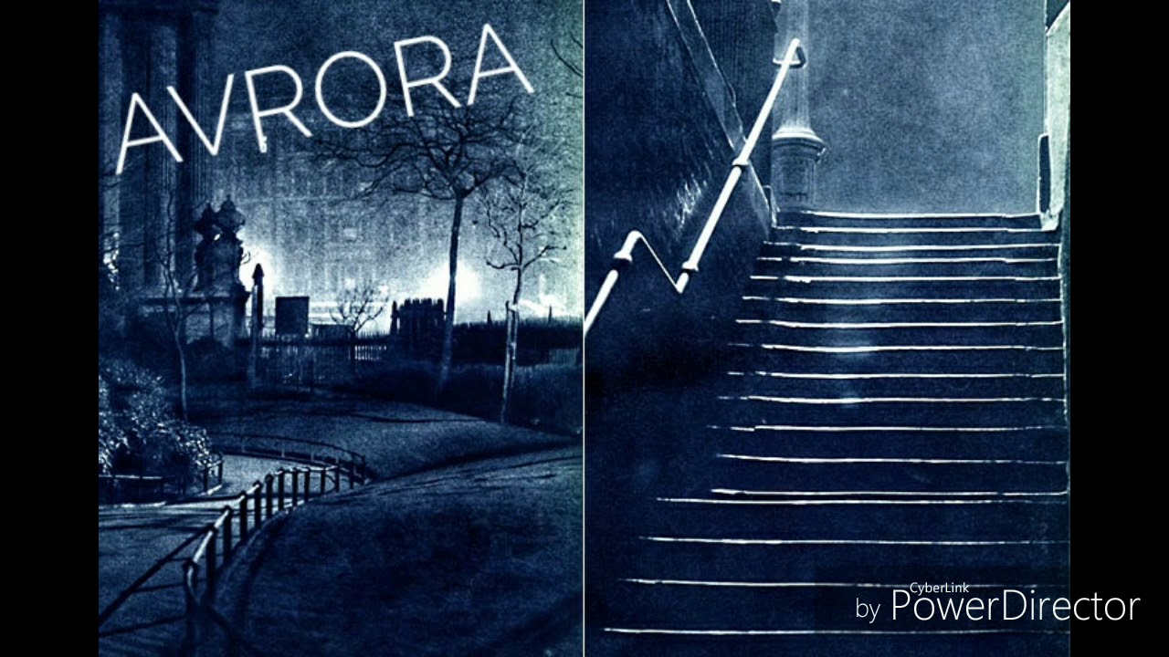 мрачный пейзаж. мрачная композиция. направ 1 и налев 2 чернели мрачные. готическая арка. заброшенное аббатство.