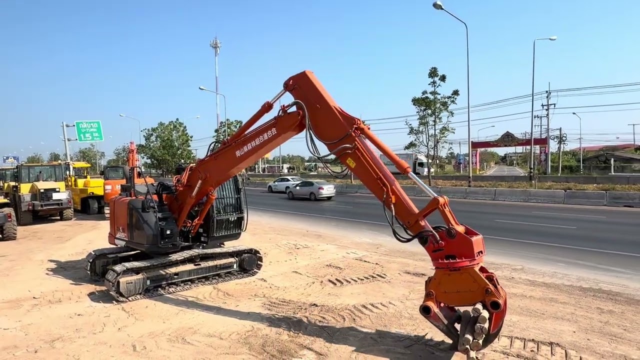 HITACHI ZX135US-6 www.thaispmotor.com 089-8368497 / 093-0133778