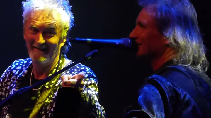 Living Next Door To Alice - Smokie (Live in rebro)