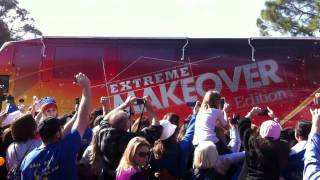 The Extreme Makeover Bus Arrives