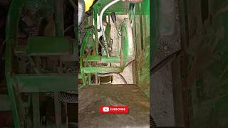 John Deere hydraulic lever greasing mechanic