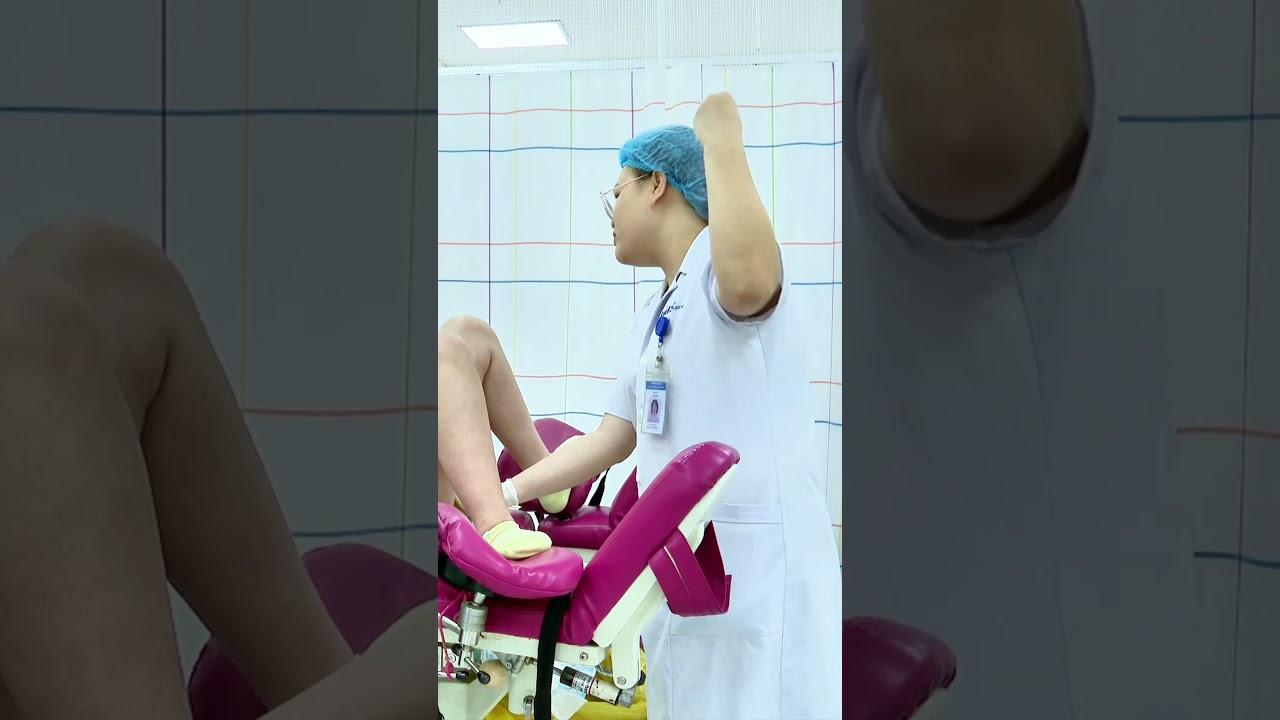 Birth Vlog, Natural Birth, Pushing 9 