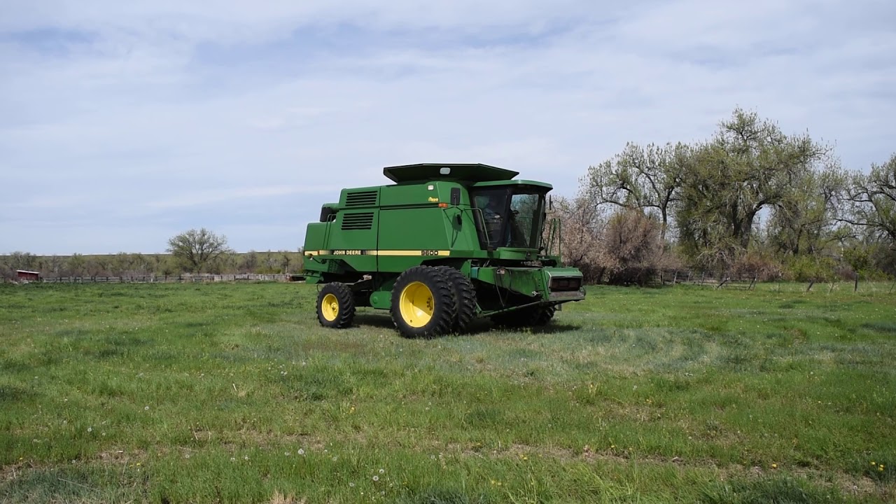 1996 John Deere 9600 Combine - YouTube