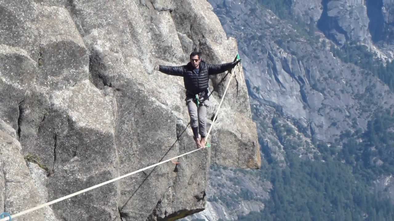 Tightrope walker falls off the top of Yosemite Falls 