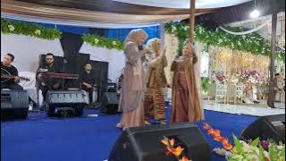 Duet ALMA ESBEYE BERSAMA QORI'AH INTERNASIONAL, HJ.MIFTAHUL JANNAH.