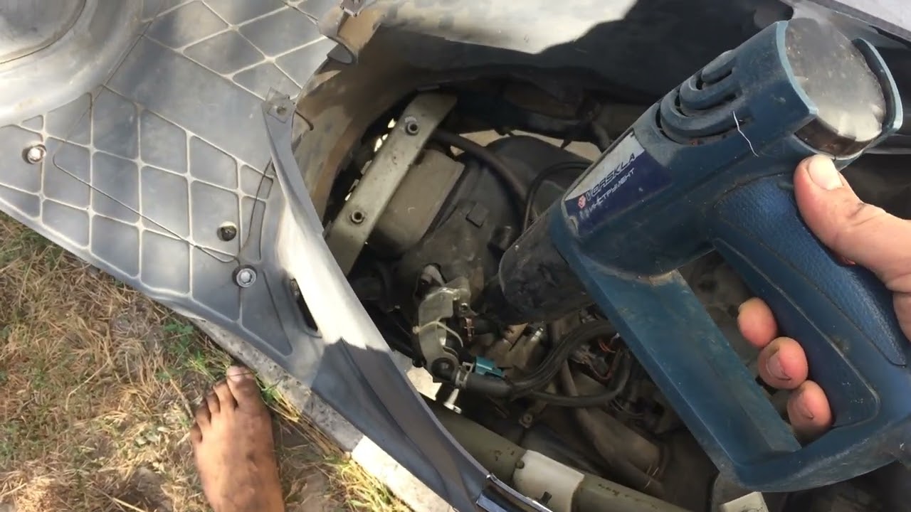 Скутер мопед suzuki Lets 4 пропадает тяга троит не едет глохнет после нагрева. Насос форсунка?