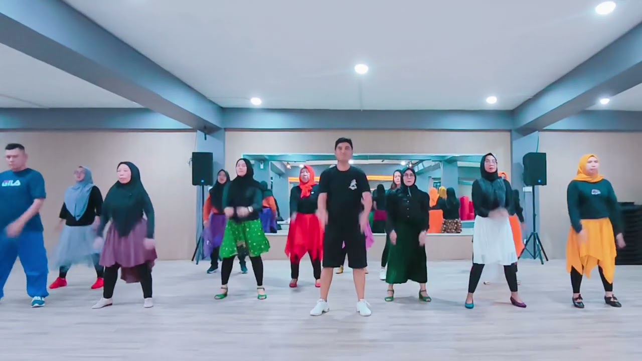 Shaky Breaky Heart - Line Dance / Demo : Okami Studio Palembang