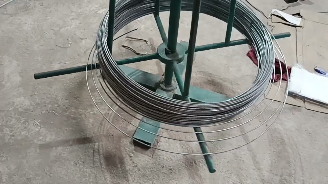 Wire Cutting And Straightening Machine | Available on IndiaMART