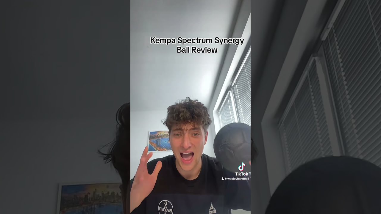 Kempa Spectrum Synergy Primo Review #kempa #handball #review #weplayhandball #weplay