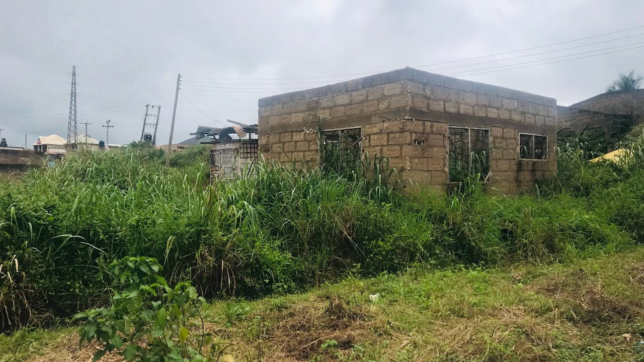 house for sale at Atwima boko, close to Sofoline,70,000 Ghana Cedis. Call 0248728111