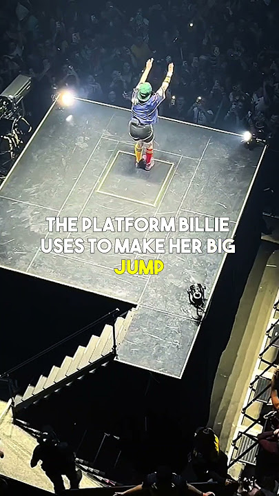 Billie Eilish crawls out from the stage during her performance 🤣😅