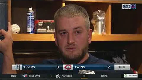 Perkins tearful after recording final out with Twins