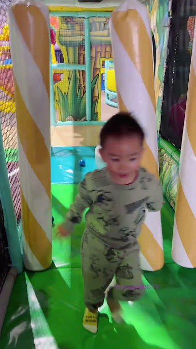 Play with me #play #game #playground #indoorplayground #shortsfeed #shortsviral #youtubeshorts