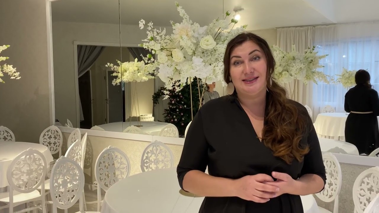 Наняла директора и занимаюсь работой собственника