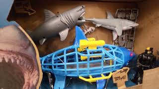 GREAT WHITE SHARK TRY ME TOYS WITH SUBMARINE - ANIMAL PLANET TOYS - GREAT GIFT IDEAS - SHOPPING