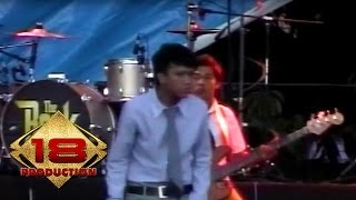 Opening Band - Racun Dunia  (Live Konser Malang 05 Juni 2008)