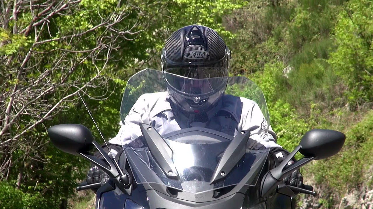 BMW K1600 GT : la prova