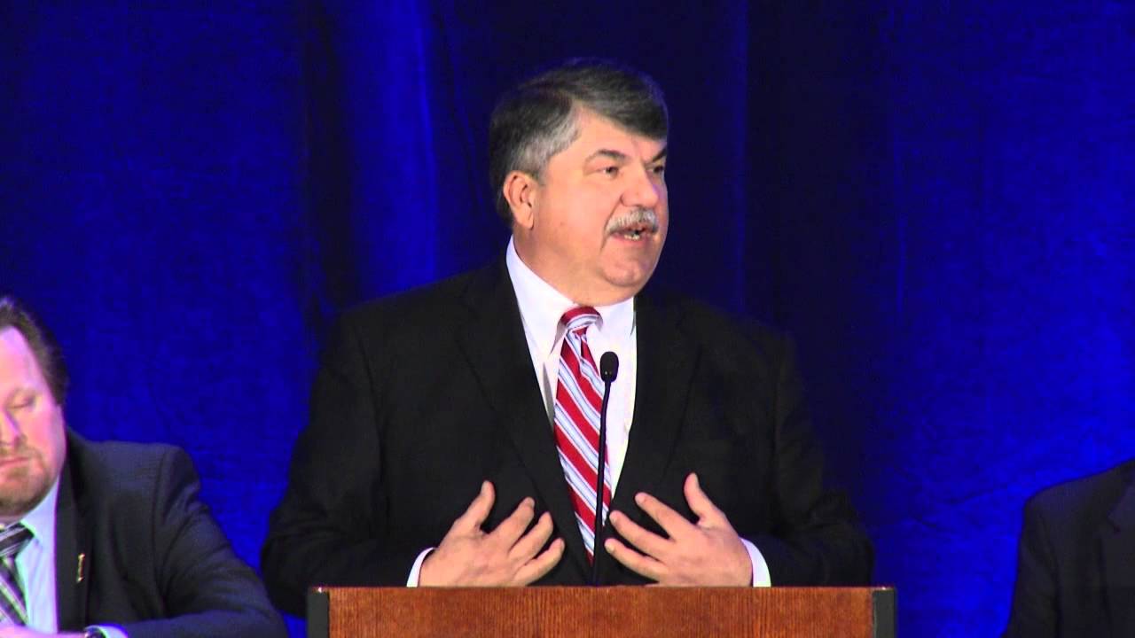 Richard Trumka addresses the USW