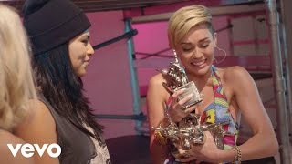 Miley Cyrus - #VEVOCertified, Pt 2:  Award Presentation