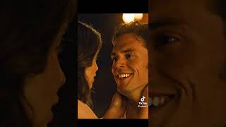 The movie called me before you with Emilia Clarke. This is a very sad movie 😭💔 