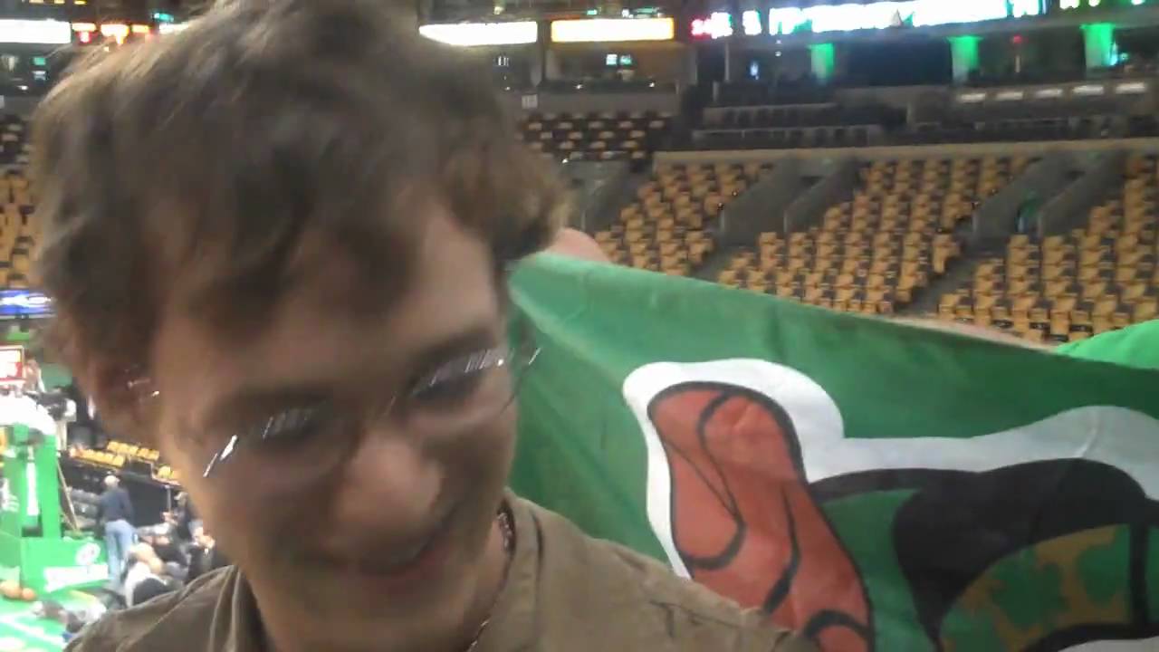 Celtics Fan Sings Along To Bon Jovi, Makes Crowd Go Wild (VIDEO)