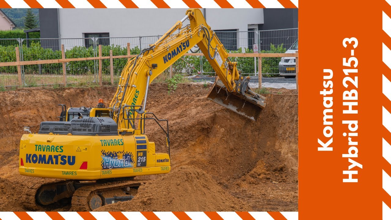 Rare Hybrid Komatsu HB215 -3 grading - Midweek Moments