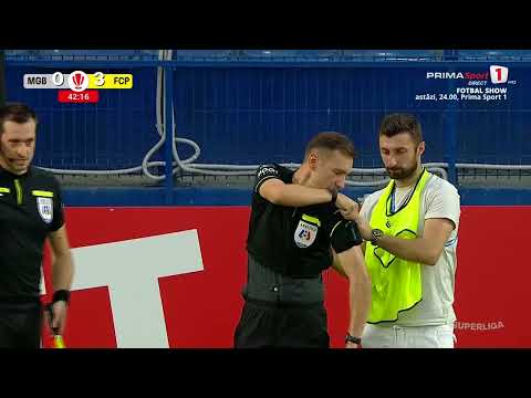Momente horror nemaivăzute în SuperLigă! Arbitru luat de ambulanță și dus la Urgență